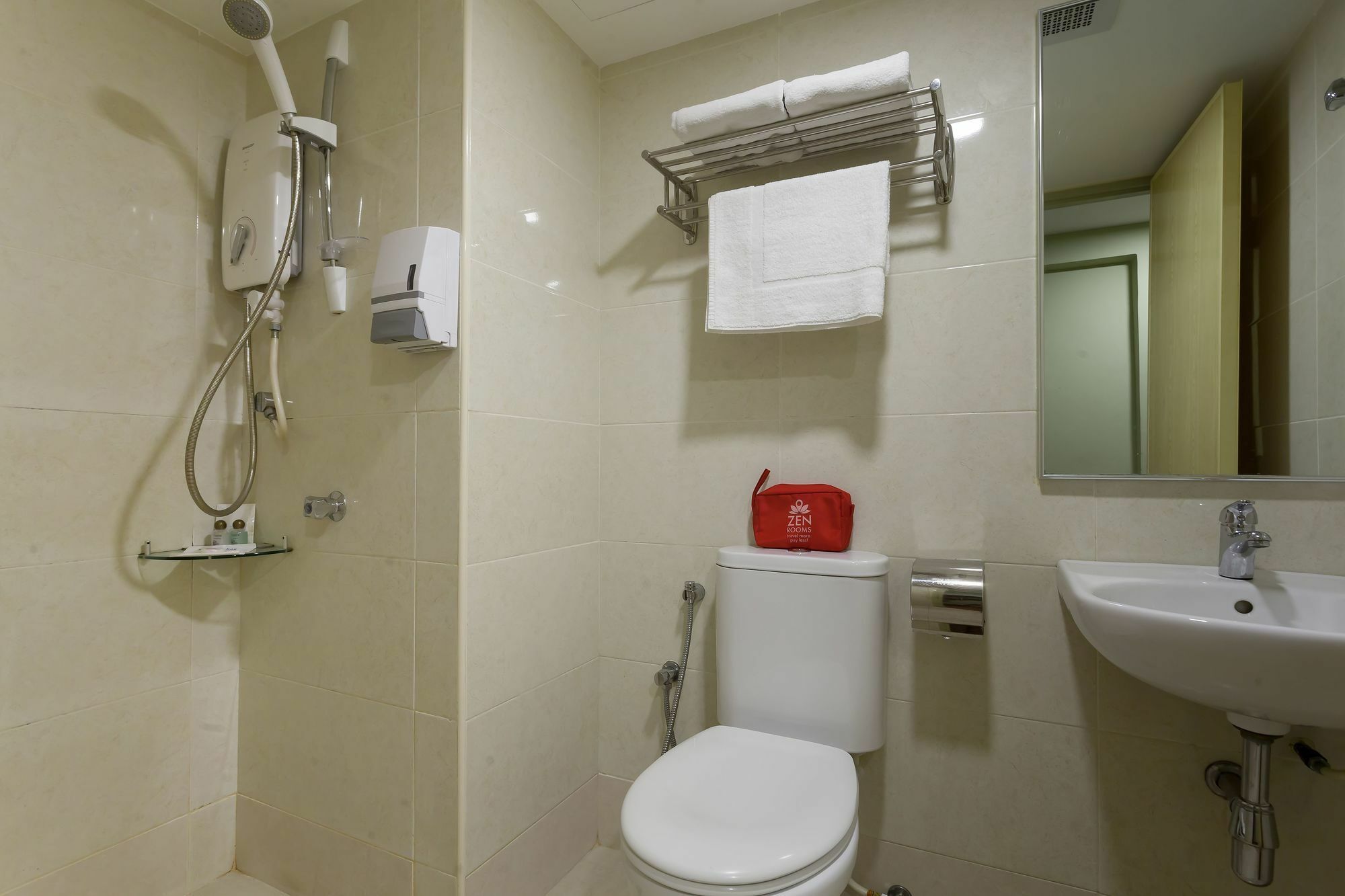 Zen Rooms Near Nu Sentral Kuala Lumpur Exterior photo